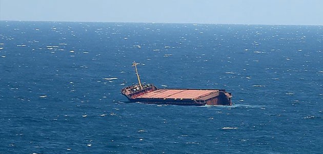  Çin’de yük gemisi battı
 