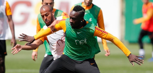  Galatasaray’da Evkur Yeni Malatyaspor maçının kadrosu belli oldu