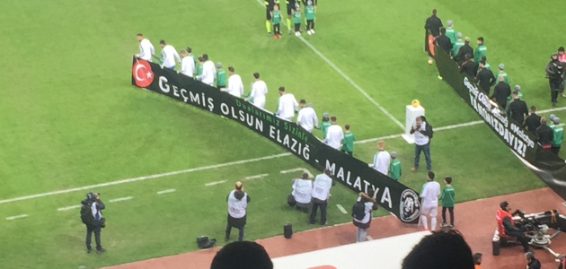  Konyaspor 0 - Galatasaray 2 (İLK YARI SONUCU)