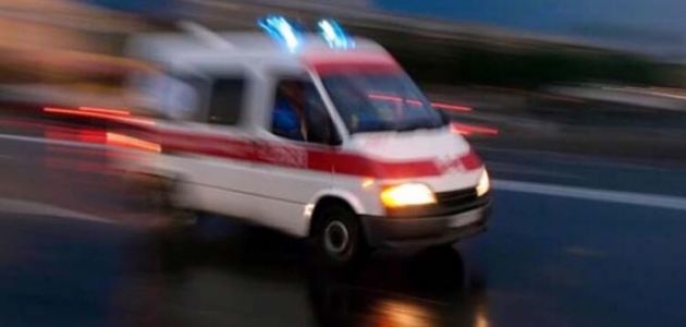  Gaziantep’te midibüs ile otomobil çapıştı: 1 ölü, 7 yaralı 