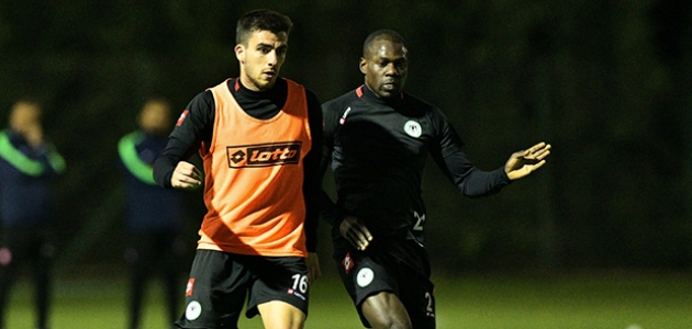  Konyaspor, Medipol Başakşehir maçının hazırlıklarına başladı