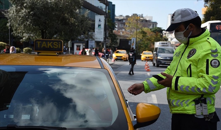 Türkiye genelindeki denetimlerinde 742 taksi hakkında cezai işlem uygulandı