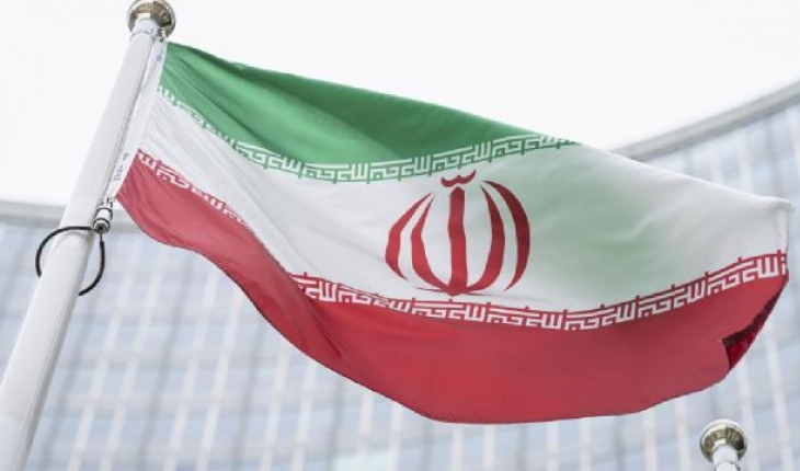 İran nükleer müzakere masasına yeniden dönüyor