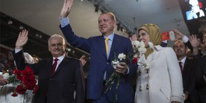 Cumhurbaşkanı Erdoğan, 998 gün sonra Ak Parti’nin başında!