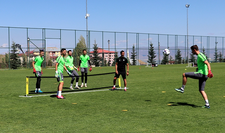  Konyaspor Teknik Direktörü Palut: Her istediğimiz transfer istediğimiz zaman olmuyor