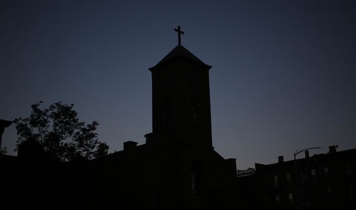 Fransa’daki kiliselerde 216 bin çocuğa cinsel istismar