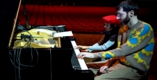 Otizmli Nisanur, konser için Konya’ya gelen Evgeny Grinko ile piyano çaldı
