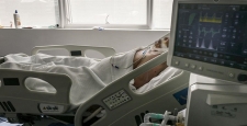 DSÖ'den 'Omicron varyantı hastanelik etmeyi ve öldürmeyi sürdürüyor' uyarısı