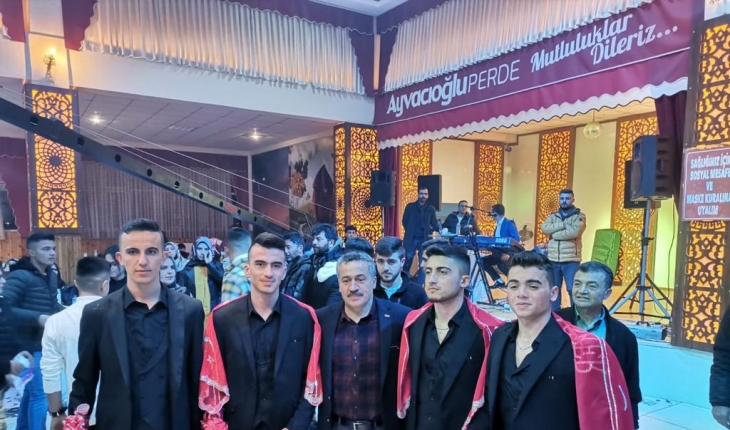 Seydişehir Belediye Başkanı Tutal, asker eğlencesine katıldı