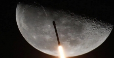 Elon Musk’ın roketi kontrolden çıktı: Ay’a çarpacak