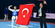 Zeliha Ağrıs Avrupa Şampiyonu oldu