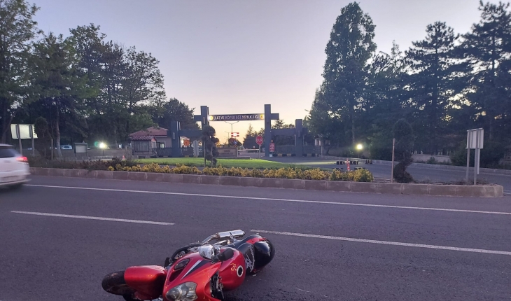 Motosikletin çarptığı hemşire hayatını kaybetti