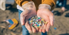 “Mikroplastikler hastalık taşıyor“