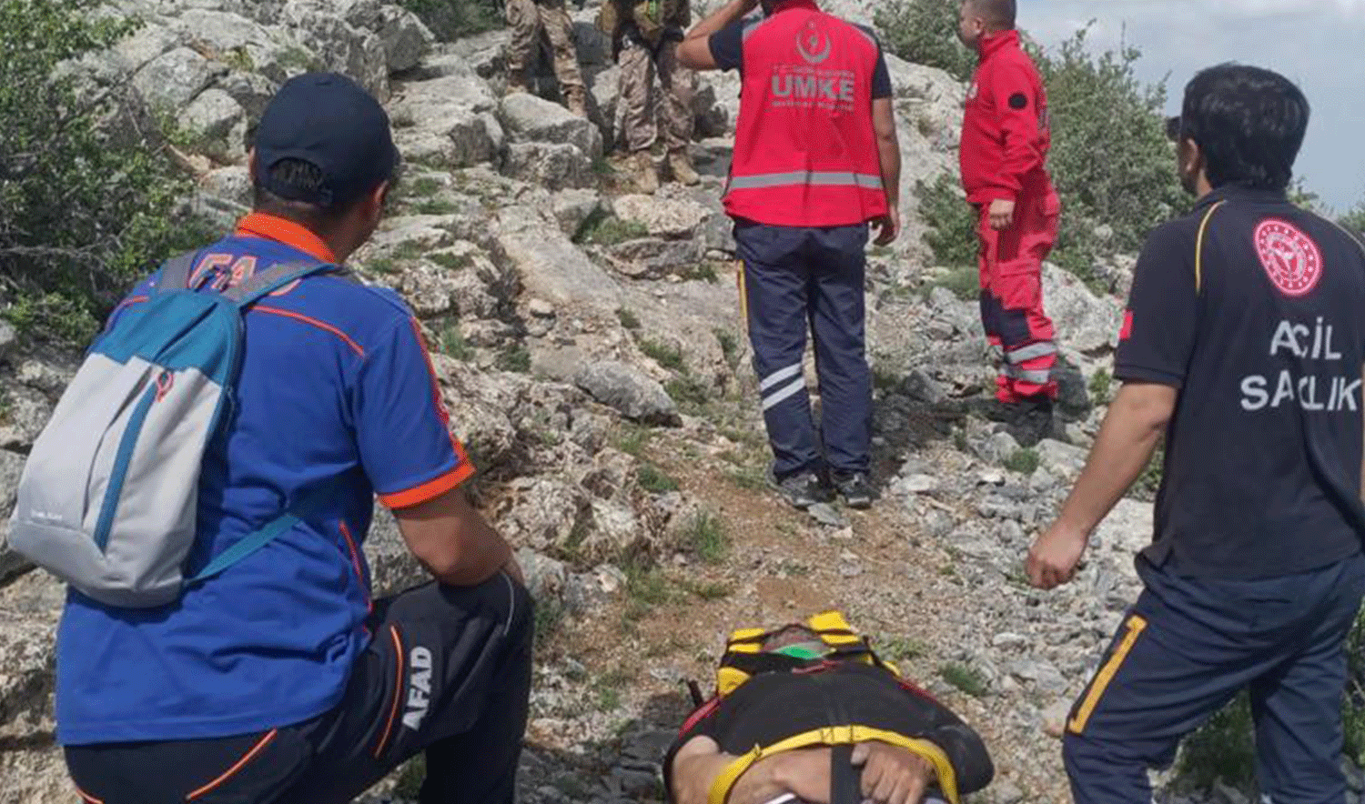 Konya’da dağlık arazide düşerek yaralanan vatandaş askeri helikopterle kurtarıldı