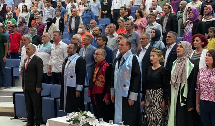 Spor Bilimleri Fakültesinde mezuniyet heyecanı