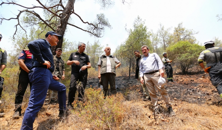 Bakanlar Soylu ve Kirişci, Marmaris’te yangın bölgesinde incelemelerde bulundu