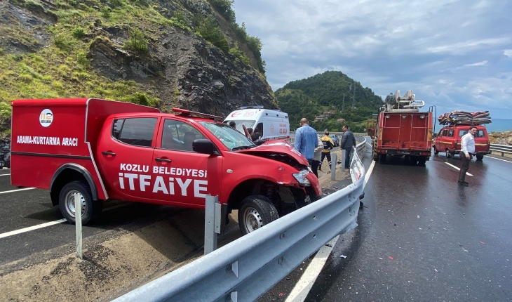 Kazaya müdahale eden arama kurtarma ekibi dönüşte kaza yaptı: 3 yaralı