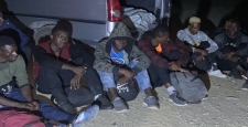 Yasa dışı geçişe hazırlanan 855 düzensiz göçmen yakalandı