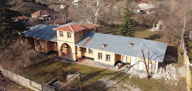 149 yıllık tarihi hükümet konağı depremde zarar gördü