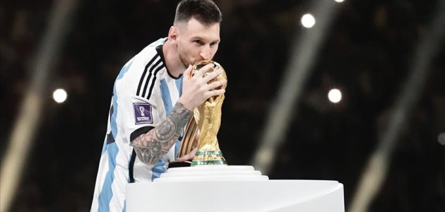  Messi’den Arjantinli takım arkadaşlarına 175 bin sterlinlik hediye 