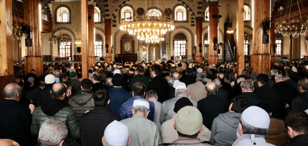 Konya’da depremlerde yaşamını yitirenler için mevlit okundu