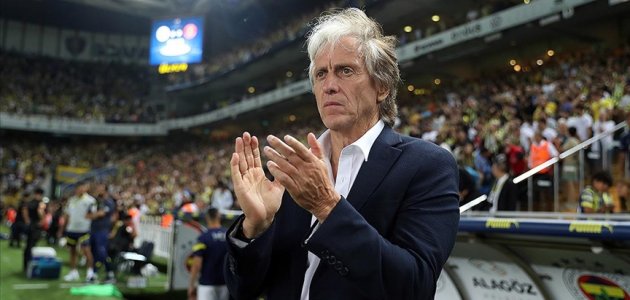Jorge Jesus Galatasaray’ı işaret ederek Fenerbahçeli futbolcuları uyardı