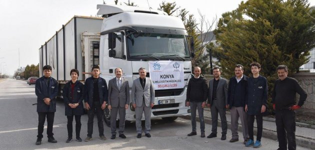 Selçuklu eğitim ailesi deprem bölgesine 11 konteyner gönderdi