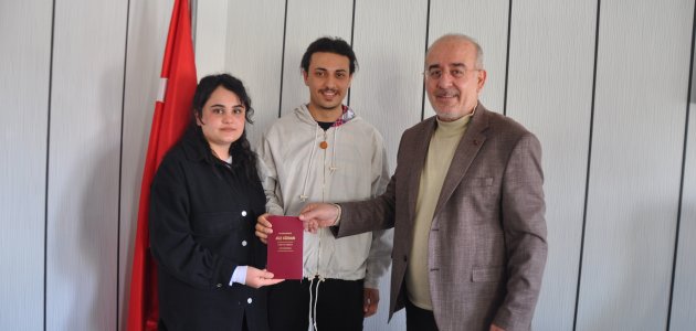 Hatay’da depreme yakalanan çiftin nikahı Konya’da kıyıldı