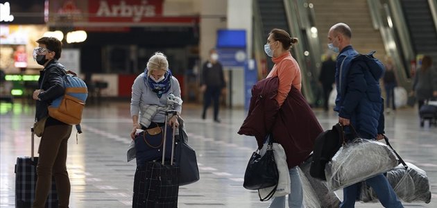 Türkiye depreme rağmen turist çekmeye devam ediyor