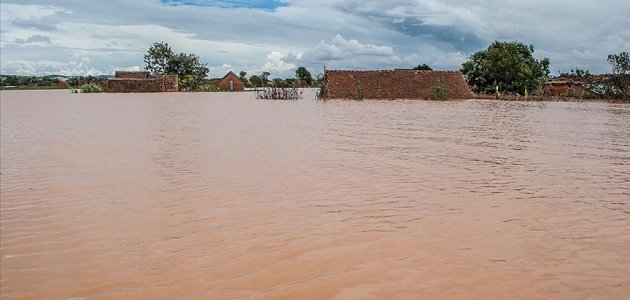 Doğu Afrika’nın güneyi sellerle kuzeyi kuraklıkla mücadele ediyor