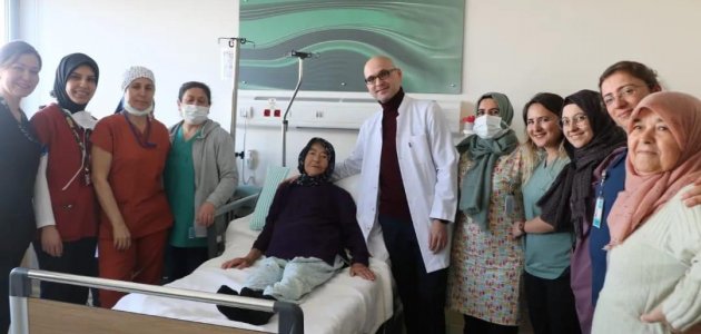 Konyalı hastanın karnından 35 santimetrelik kitle çıkarıldı