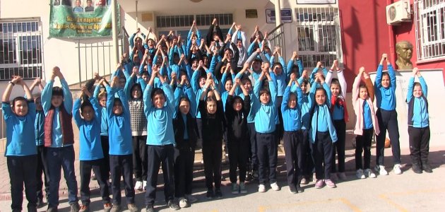 Konyalı ilkokul öğrencileri Adıyaman’a konteyner gönderiyor