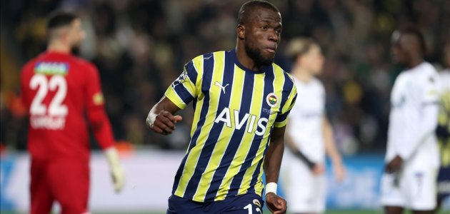 Valencia eleştiri yağmuruna tutuldu 