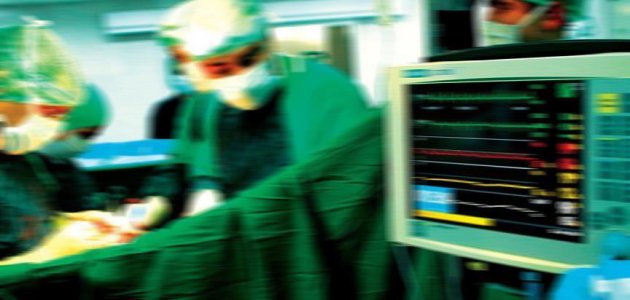 Sünnet için hastaneye götürülen çocuğa bademcik ameliyatı yapıldı 