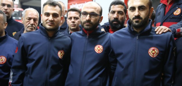 Şanlıurfa’da itfaiye erlerinin fedakarlığı duygulandırdı