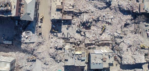 70 kişiye mezar olan sitenin müteahhidi tutuklandı