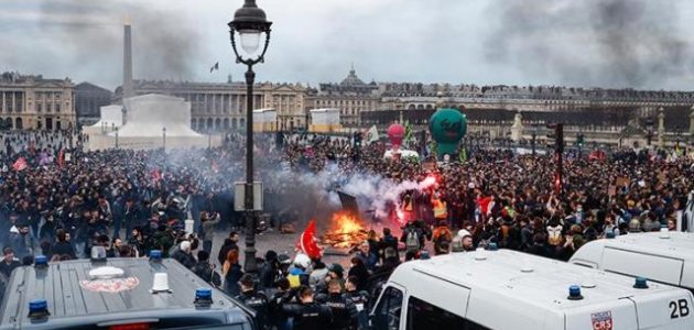 Fransa’da emeklilik yaşı protestosu