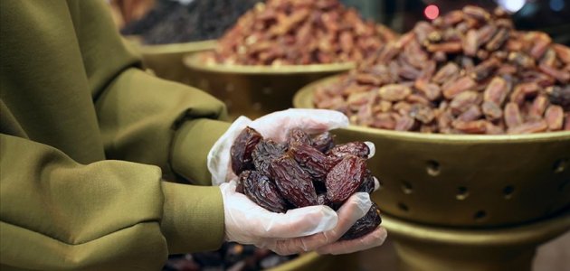  Ramazan ayının gözdesi tezgahlardaki yerini aldı 