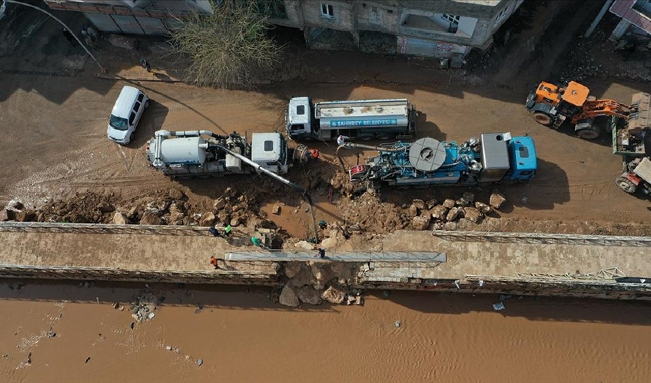 Şanlıurfa’da sel sonrası temizlik çalışmaları sürüyor
