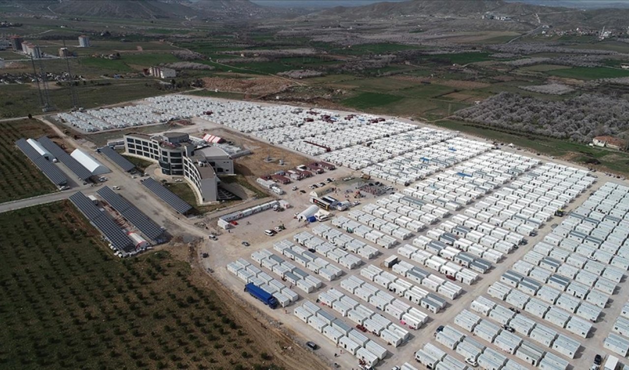 Malatya’daki  konteyner kente 8 bin depremzede yerleştirildi