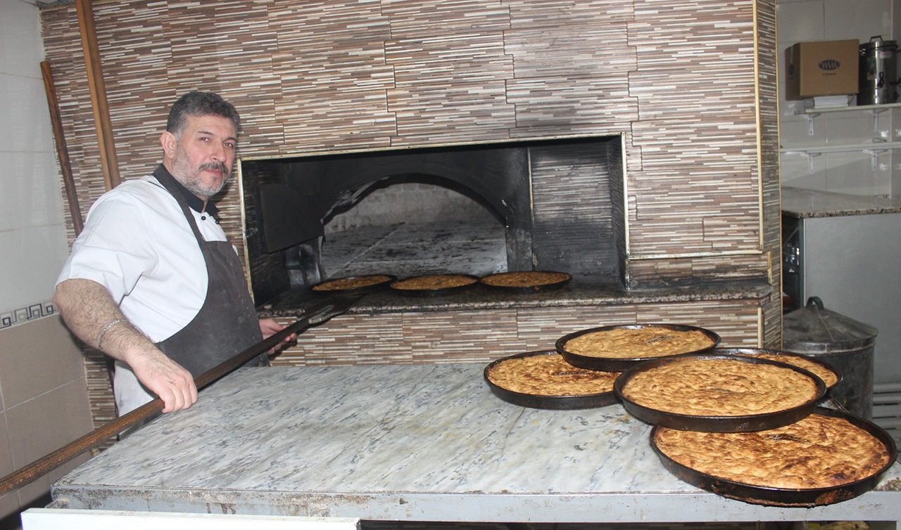 Sahurun ve iftarın vazgeçilmezi: Tahinli pide