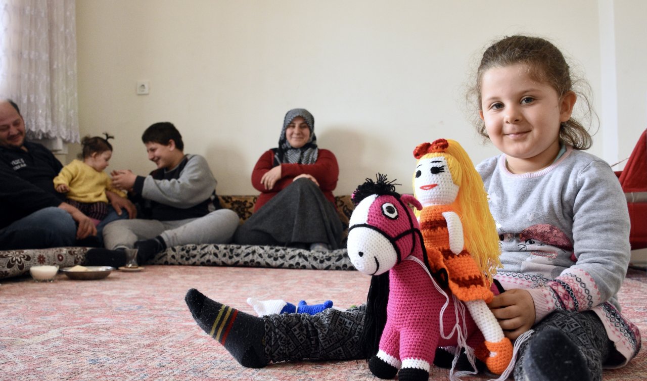 Cezaevinden gelen hediye Konya’da yaşayan depremzede aileyi duygulandırdı