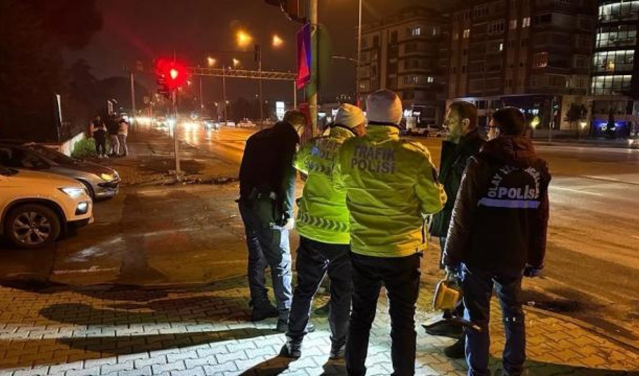 Polis motosikleti çekiciyle çarpıştı! 1 polis şehit oldu 1 polis yaralandı