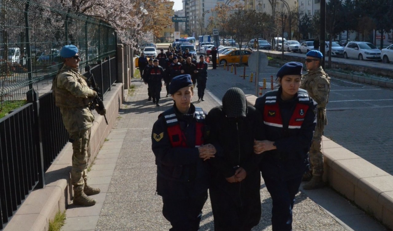 Eşini öldürüp ahıra gömmüş! 