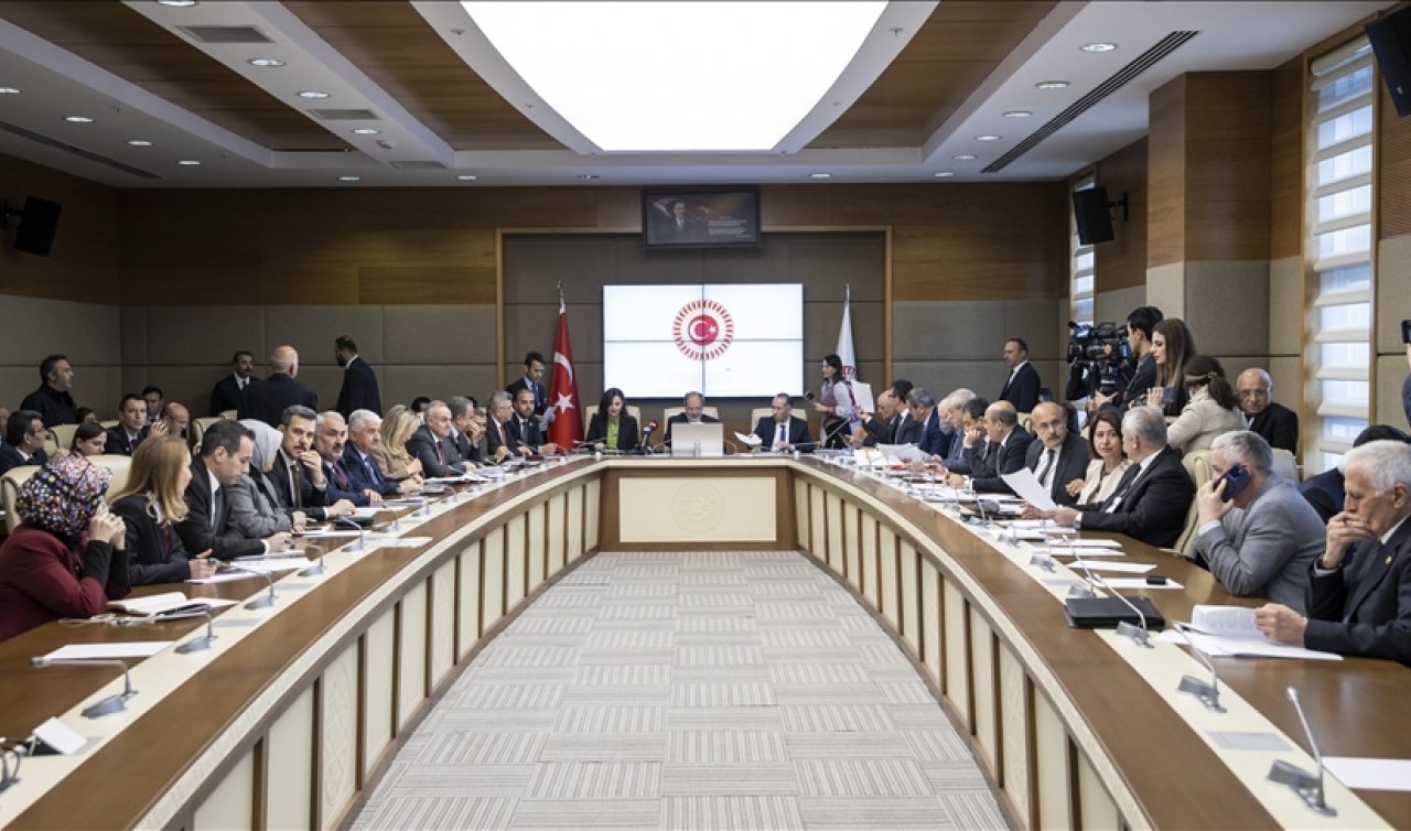 Sağlık alanındaki düzenlemeleri içeren kanun teklifi kabul edildi