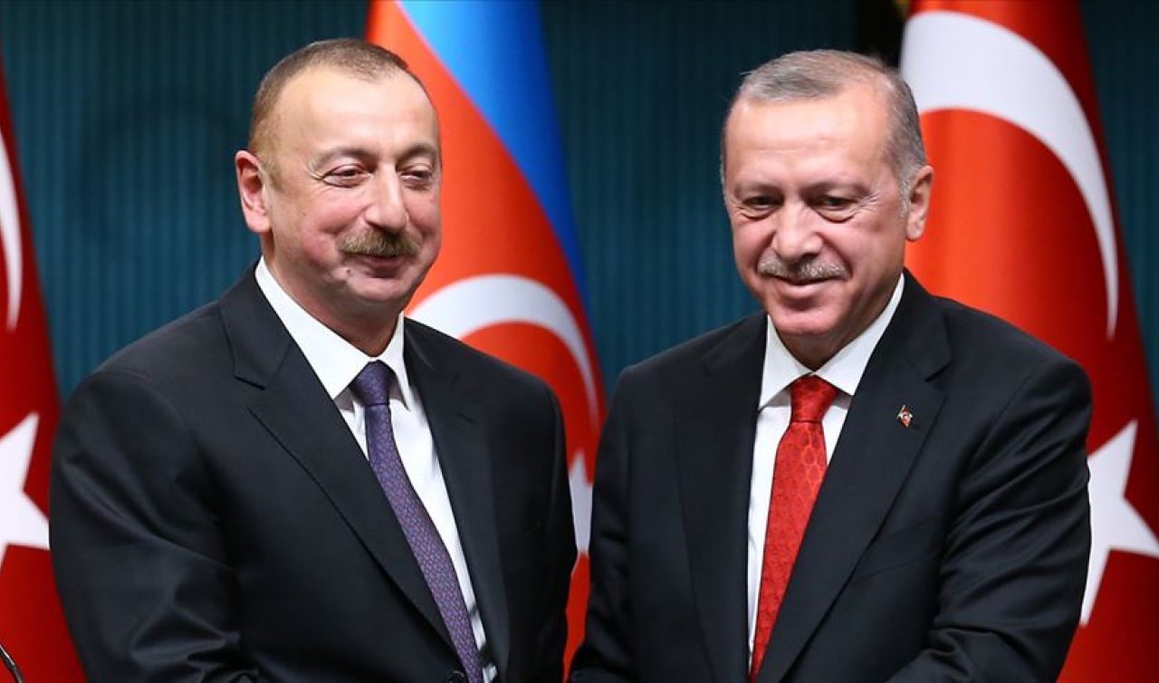 Cumhurbaşkanı Erdoğan’dan Togg otomobilini teslim alan Aliyev’e mesaj