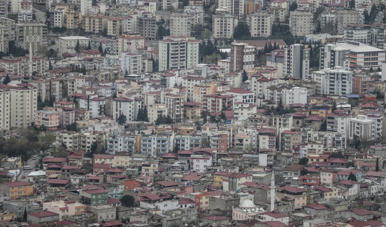 Hasarsız ve az hasarlı binaların tamamına doğal gaz verildi