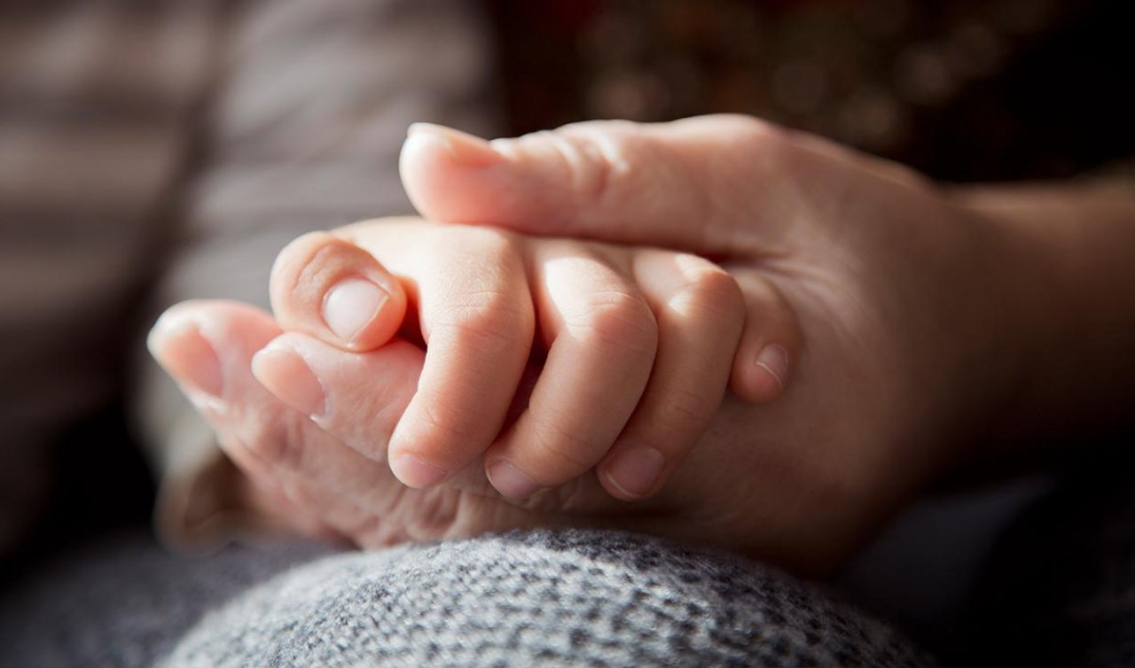 Depremzede 1788 çocuk ailelerine teslim edildi