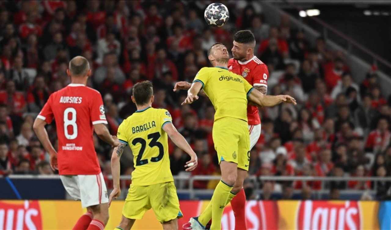 Manchester City ve Inter yarı final kapısını araladı