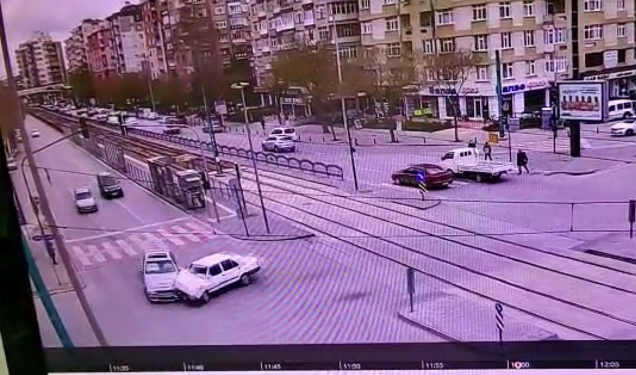 Konya’daki kaza anı kamerada!